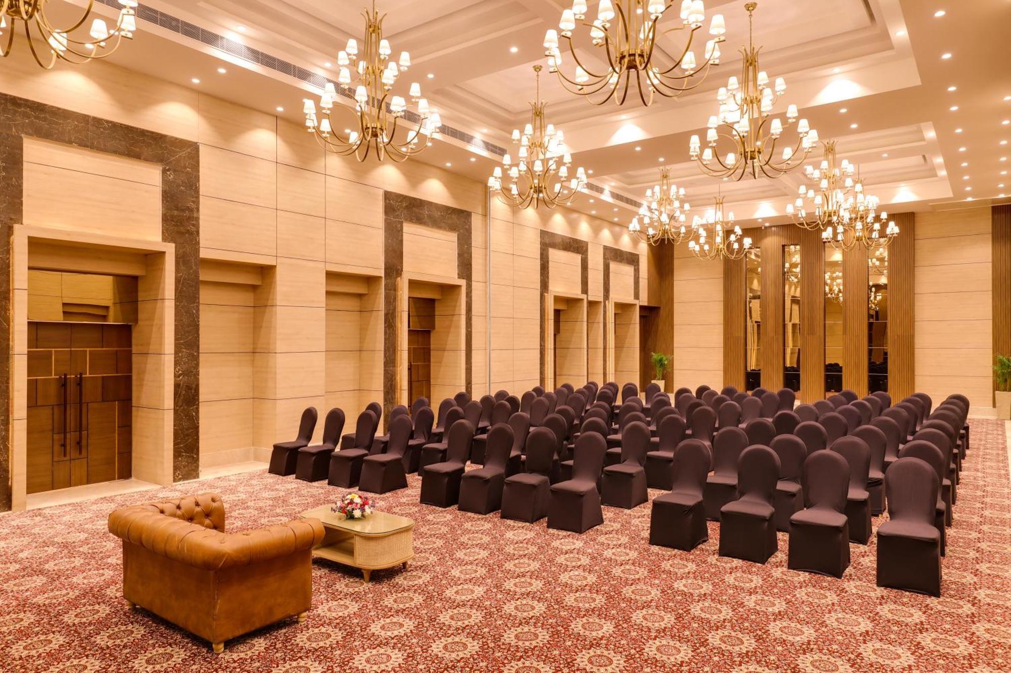 Lemon Tree Hotel, Rishīkesh Dış mekan fotoğraf