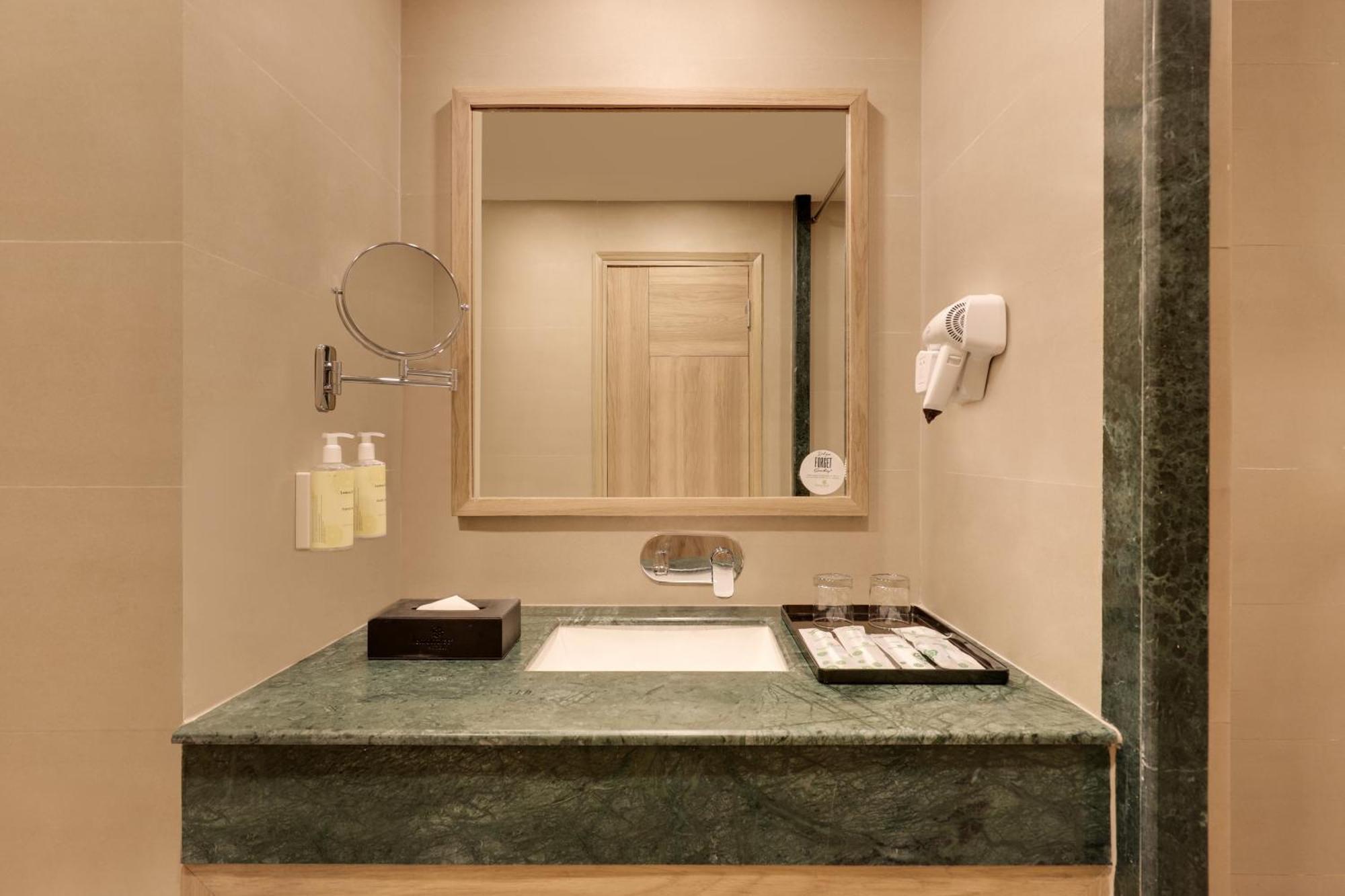 Lemon Tree Hotel, Rishīkesh Dış mekan fotoğraf