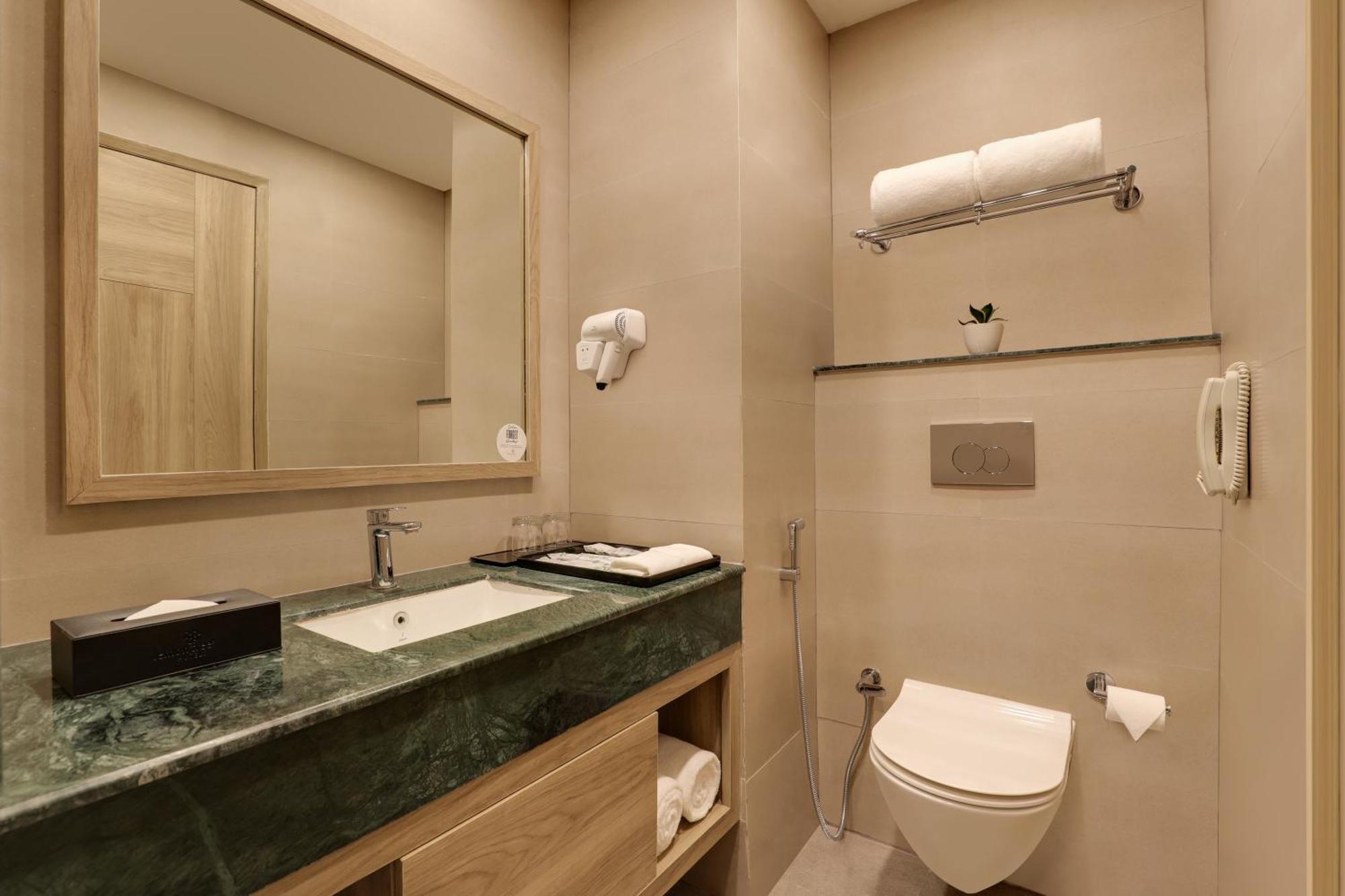 Lemon Tree Hotel, Rishīkesh Dış mekan fotoğraf