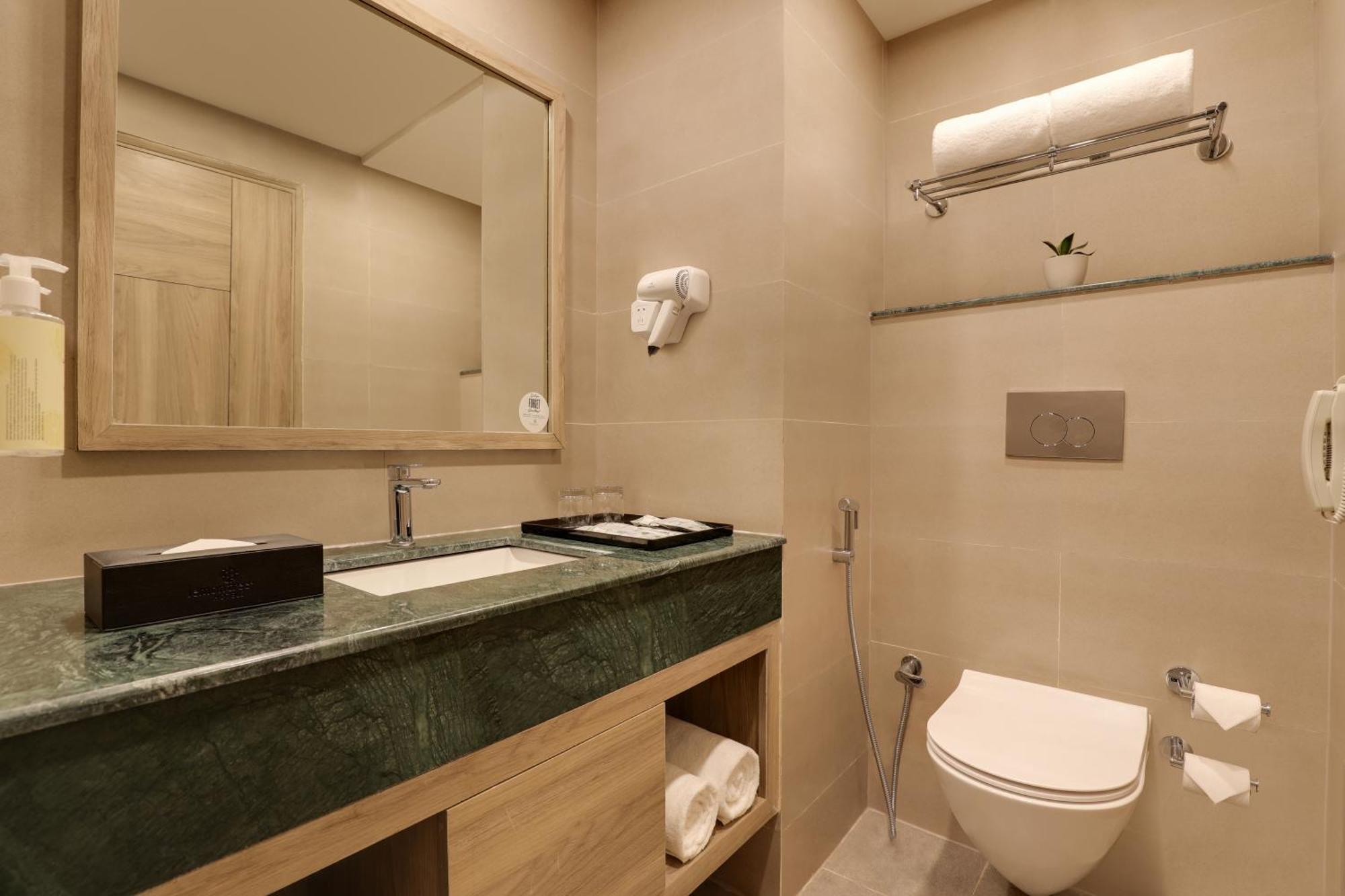 Lemon Tree Hotel, Rishīkesh Dış mekan fotoğraf